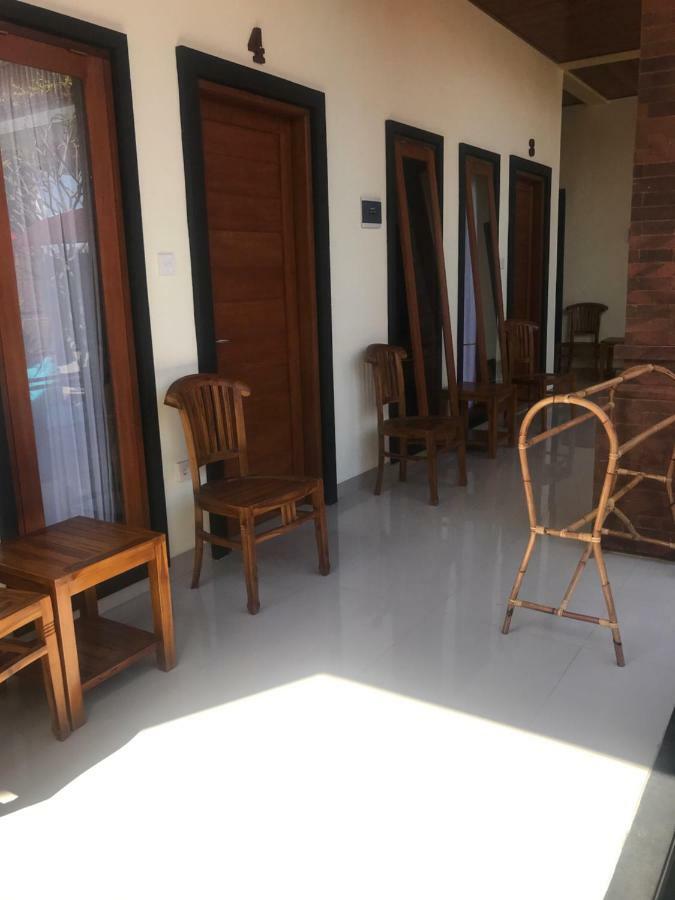 Raka & Rai Homestay Чангу Экстерьер фото